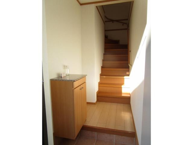 ウランタン弐番館の物件内観写真