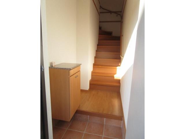 ウランタン弐番館の物件内観写真