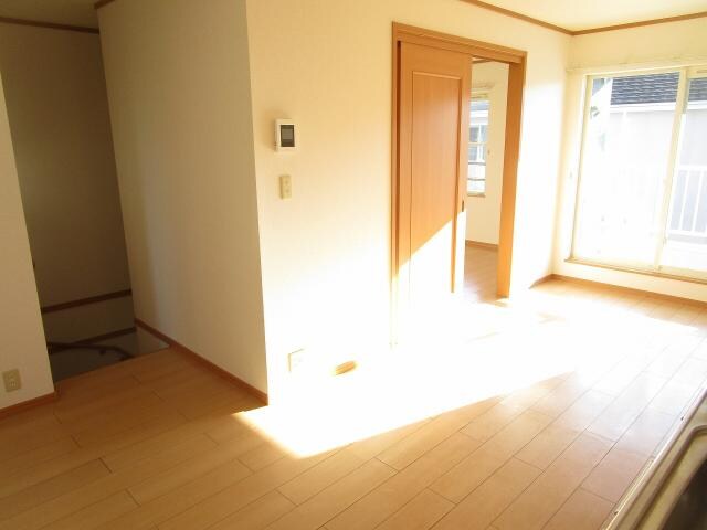 ウランタン弐番館の物件内観写真