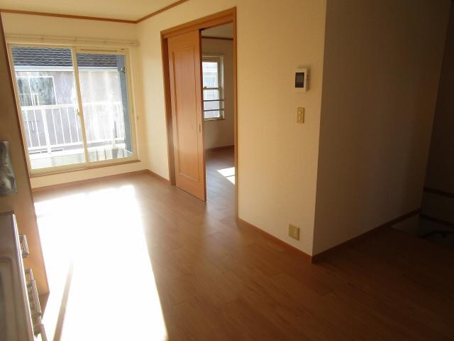 ウランタン弐番館の物件内観写真