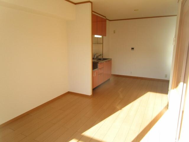 ウランタン弐番館の物件内観写真