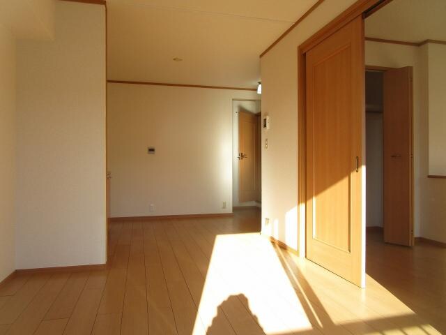 ウランタン弐番館の物件内観写真