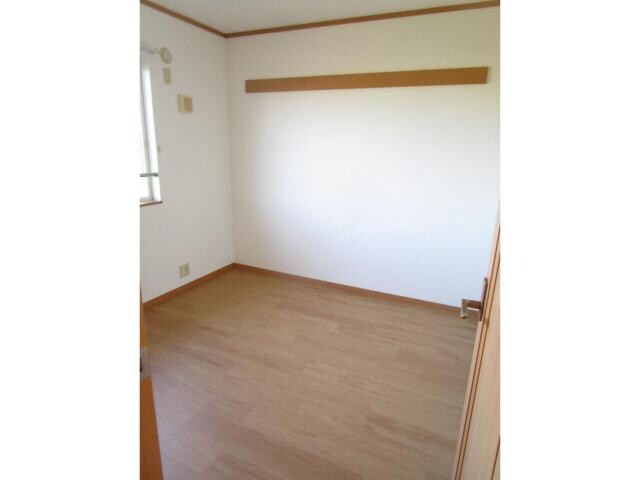 ウランタン弐番館の物件内観写真