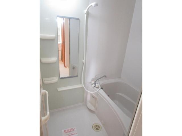 ウランタン弐番館の物件内観写真