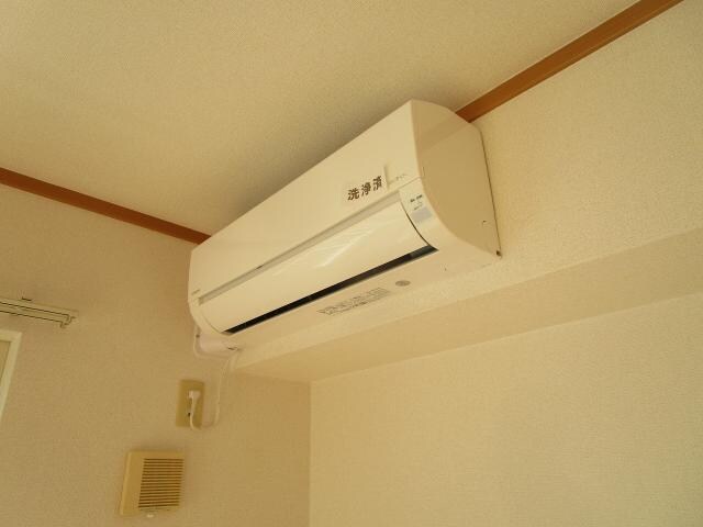 ウランタン弐番館の物件内観写真