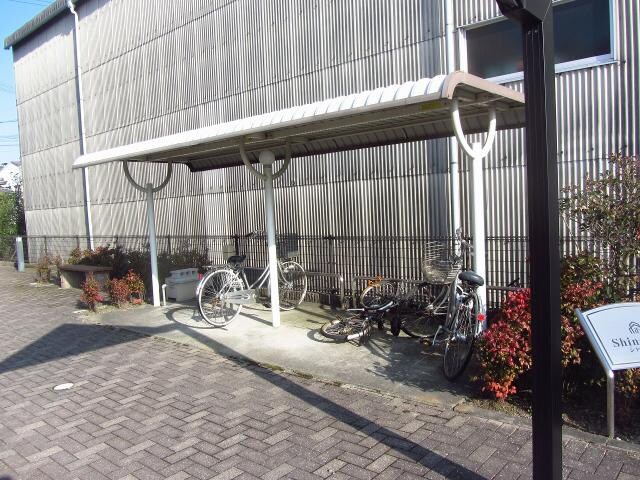 シャインヒルの物件外観写真