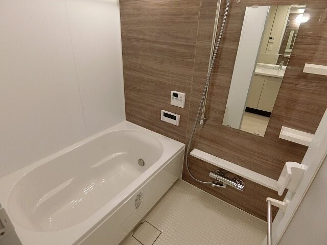 OPUS RESIDENCE SHINSAIBASHI SOUTHの物件内観写真