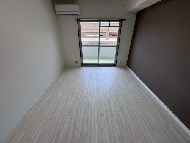 シャトラン弓木三番館の物件内観写真