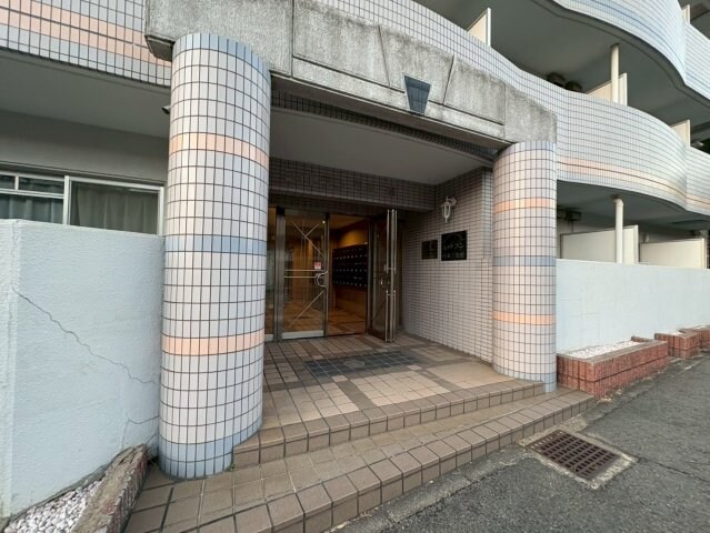 シャトラン弓木三番館の物件外観写真