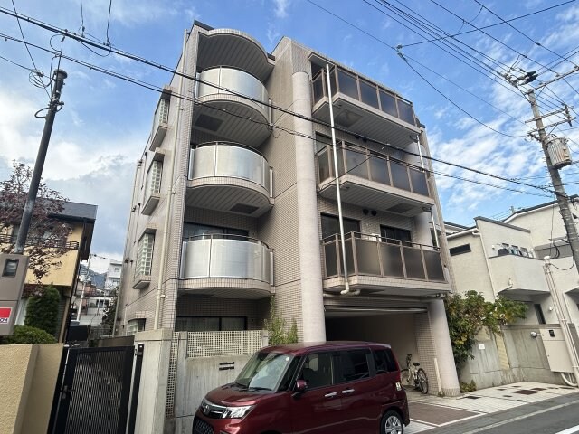 モンヴィラージュ本山の物件外観写真