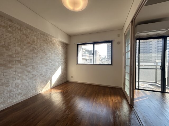 モンヴィラージュ本山の物件内観写真