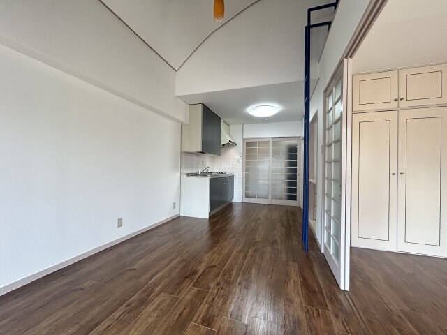 モンヴィラージュ本山の物件内観写真