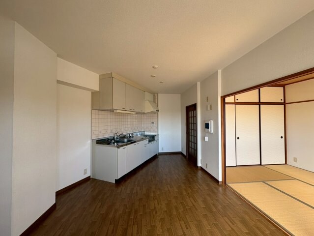 サンリッジ湊川の物件内観写真