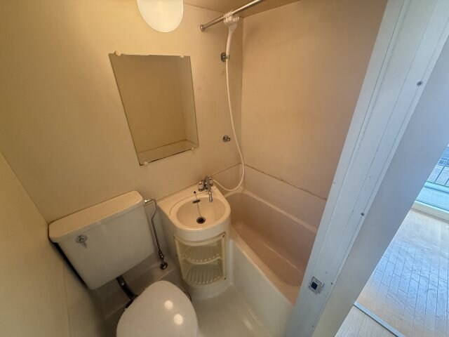 ネオハイツ三宮の物件内観写真