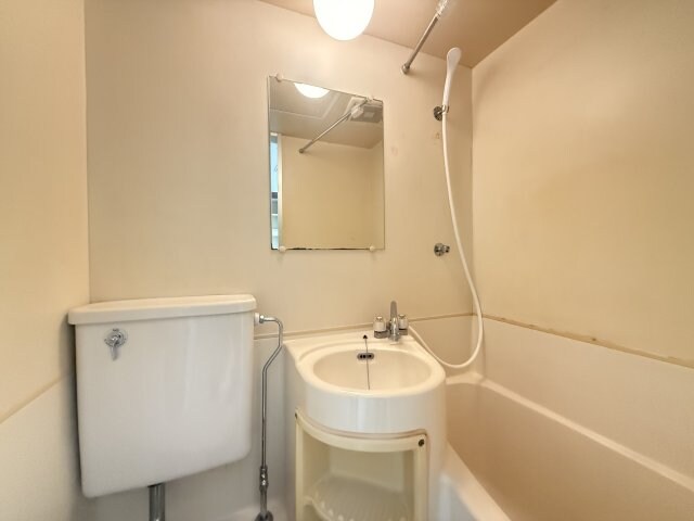 ネオハイツ三宮の物件内観写真