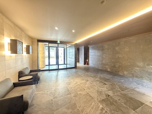 ファーストフィオーレ東灘の物件外観写真