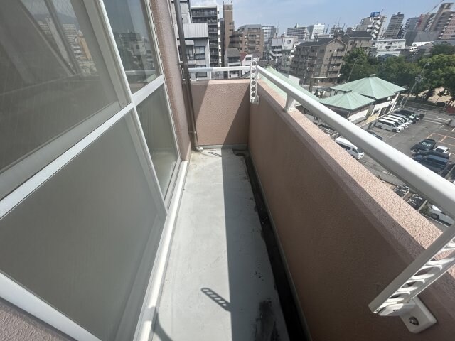 アネシスコート門口の物件内観写真