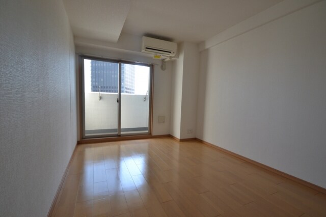 カスタリア三宮の物件内観写真