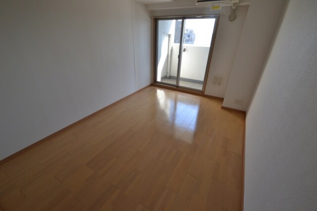 カスタリア三宮の物件内観写真