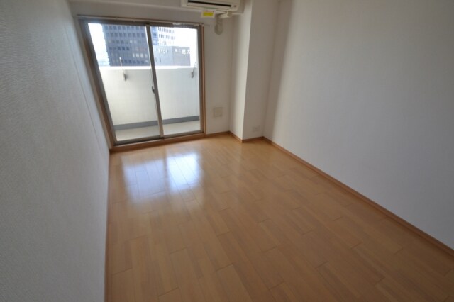 カスタリア三宮の物件内観写真