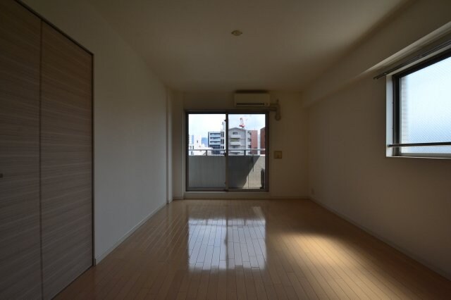 エスティ・ロアール神戸西の物件内観写真