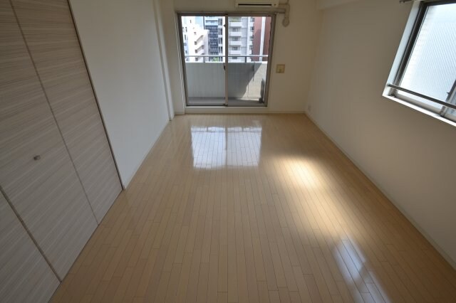 エスティ・ロアール神戸西の物件内観写真