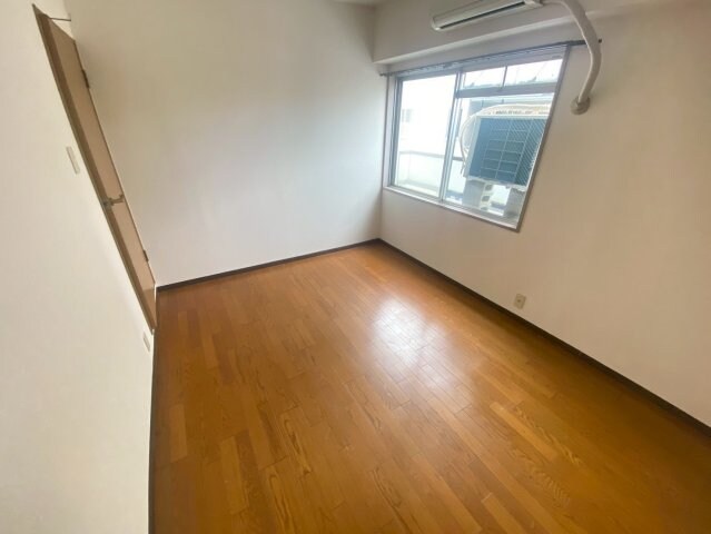 ジュエリー山手の物件内観写真