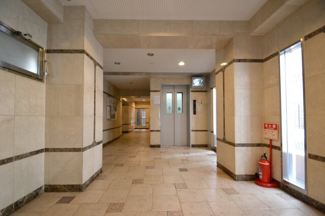 プレサンス神戸裁判所前の物件外観写真