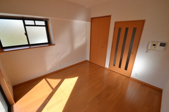 プレサンス神戸裁判所前の物件内観写真