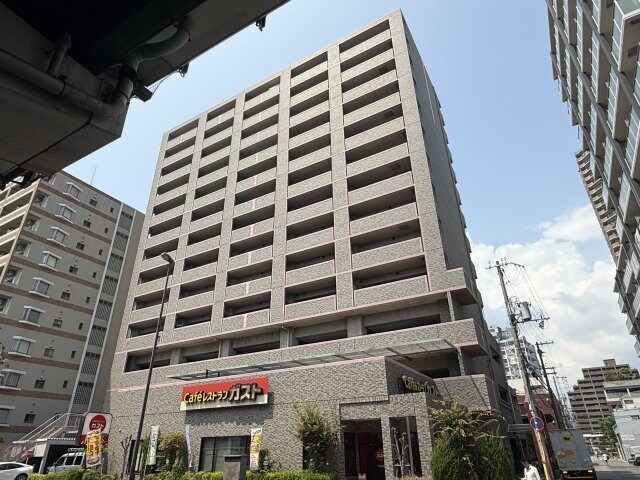 ストークコートの物件外観写真