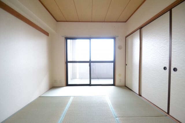 ストークコートの物件内観写真