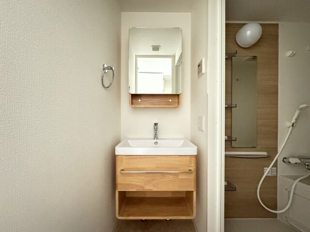 セレニテ神戸ミラクノールの物件内観写真