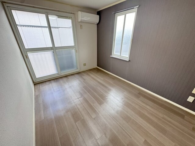 サンハイツ岡本の物件内観写真