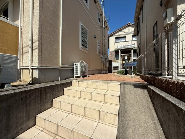 サニー離宮前の物件外観写真