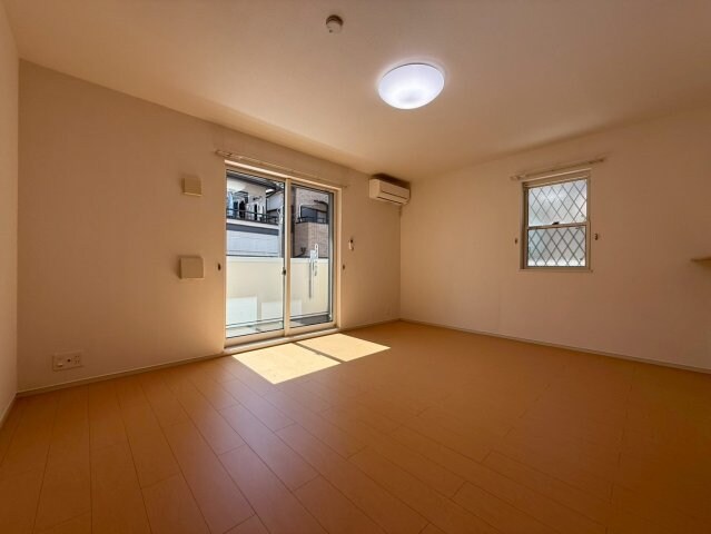 サニー離宮前の物件内観写真