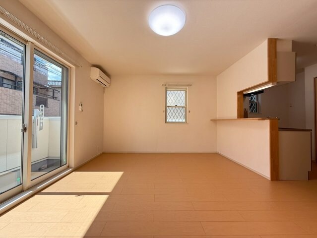 サニー離宮前の物件内観写真