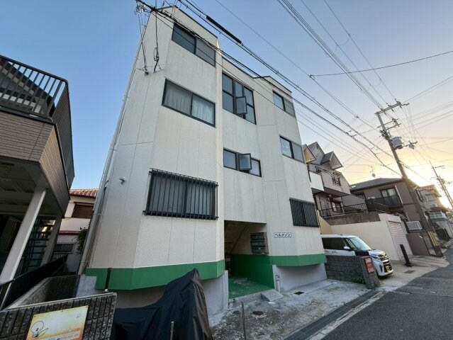 ベルメゾンの物件外観写真