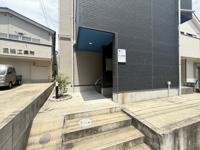 サンクス東須磨の物件外観写真