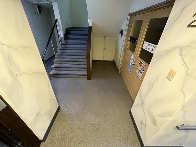 丸山ビルの物件外観写真