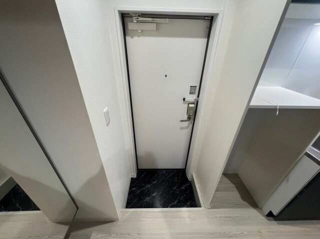 エヌエムサンカンテキャトフE棟の物件内観写真