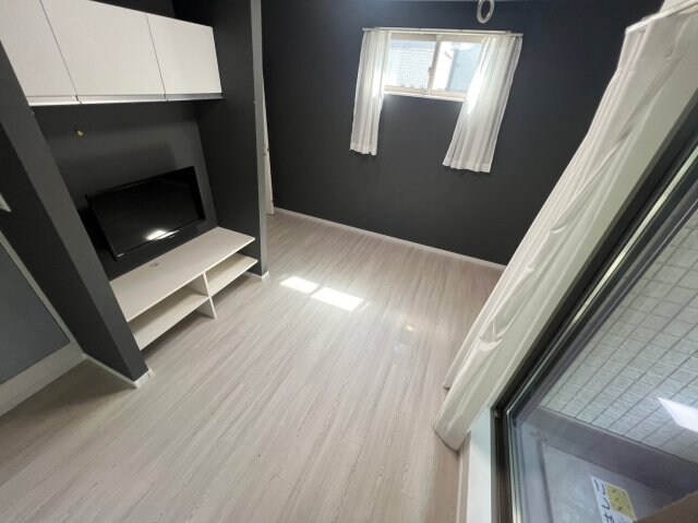 エヌエムサンカンテキャトフE棟の物件内観写真