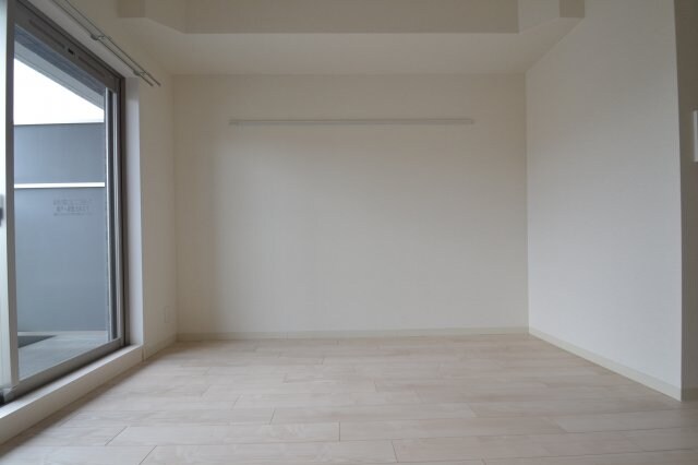 プレサンスKOBEティアラの物件内観写真