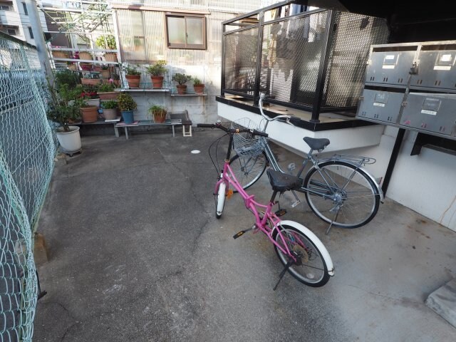 グリーン本山の物件外観写真