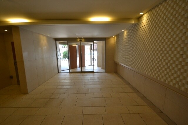 レン元町駅前の物件外観写真