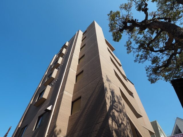 ウェルコート岡本の物件外観写真