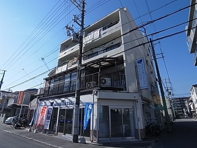 林マンションの物件外観写真