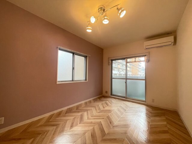 シャトラン弓木二番館の物件内観写真