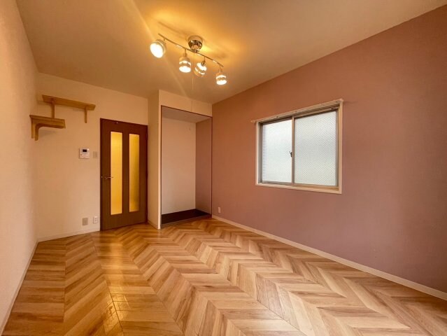 シャトラン弓木二番館の物件内観写真