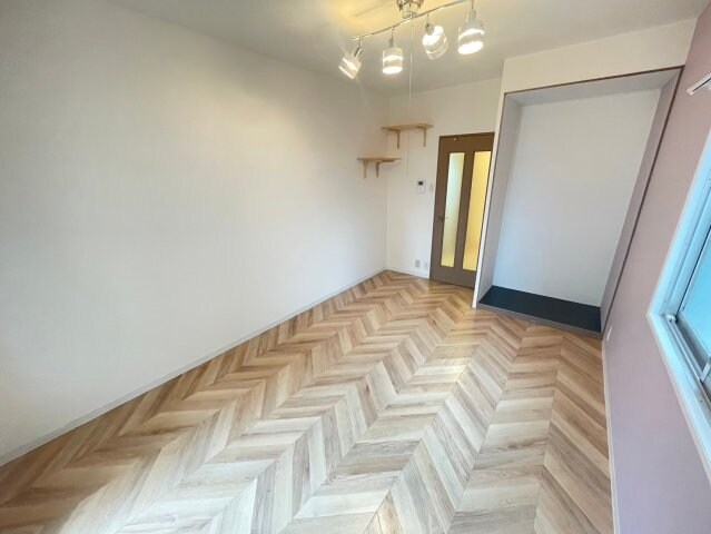 シャトラン弓木二番館の物件内観写真