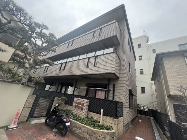 セトル月見山の物件外観写真